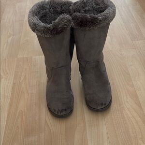 Kids Gray Fur-Lined Boots